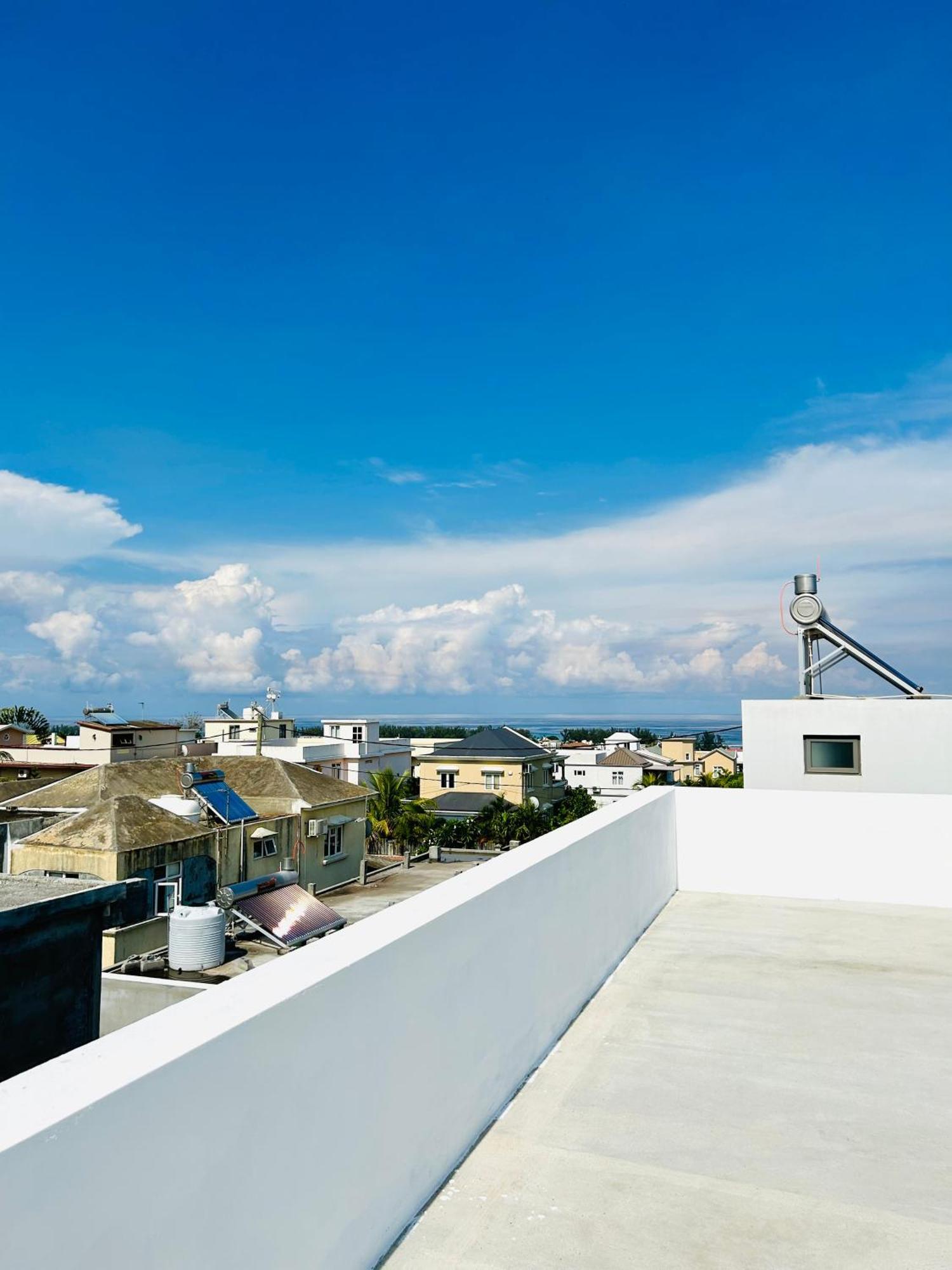 Amazing Sunset View Rooftop. Flic-en-Flacq Dış mekan fotoğraf